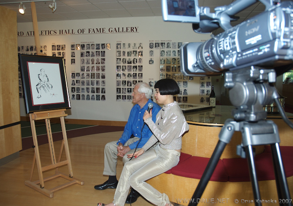 Coach Bill Walshs portrait unveiled