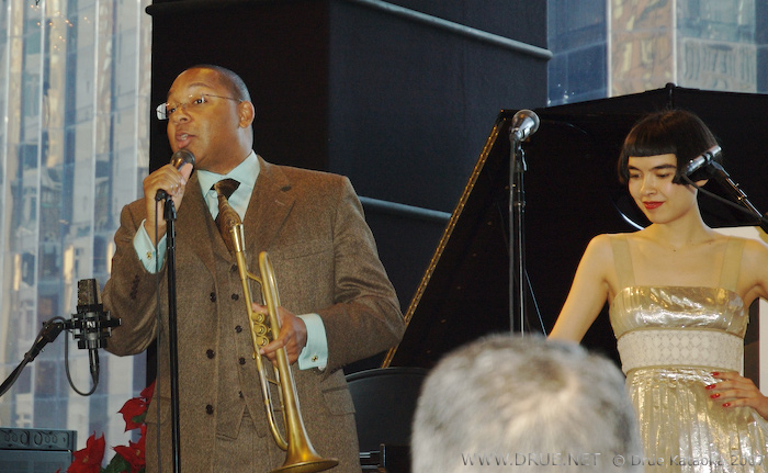 Wynton Marsalis invites audiences into Drue's Around the World In A Single Stroke